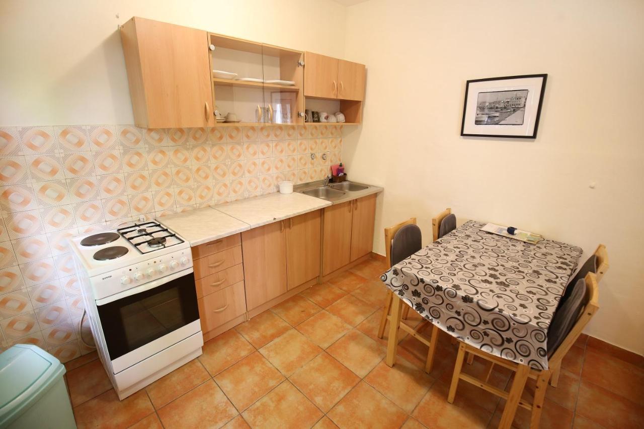 Apartmani Buca Biograd Na Moru Ngoại thất bức ảnh